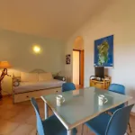 Fragola Apartment *