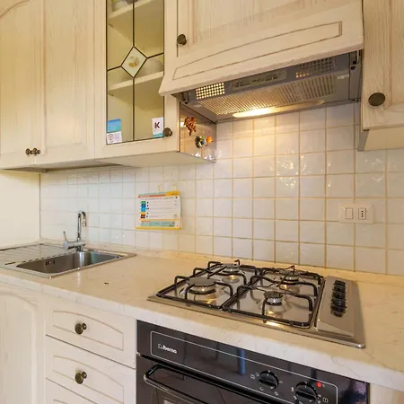 Fragola Apartment